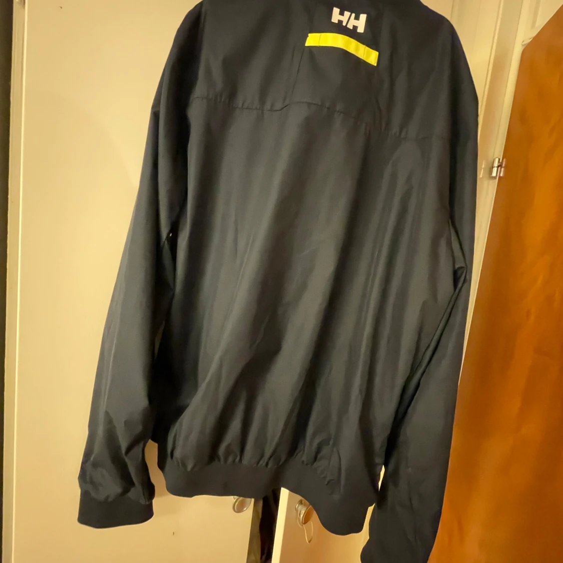 Mörkblå vindjacka från Helly Hansen - 90