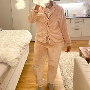 Mjukisset  - Helt ny! Passar perfekt till kalla dagar 🩷