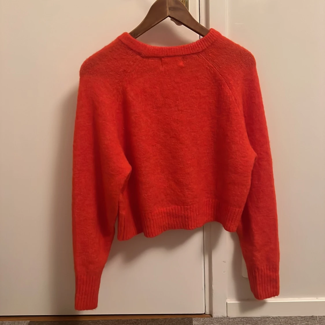 Röd stickad tröja från Carin Wester - 90