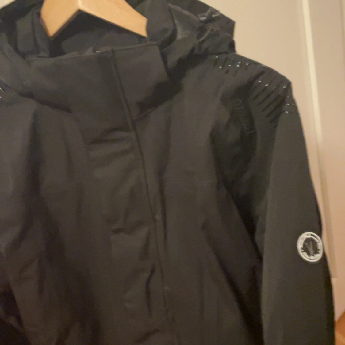 Svart jacka från Vertical - 90