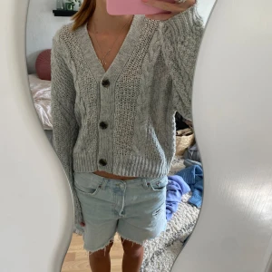 Stickat - Stickad kofta🥰