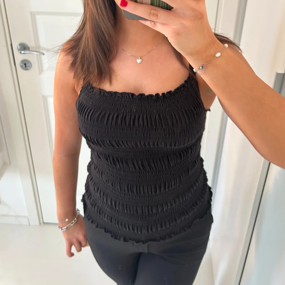 Svart ärmlös topp - 91