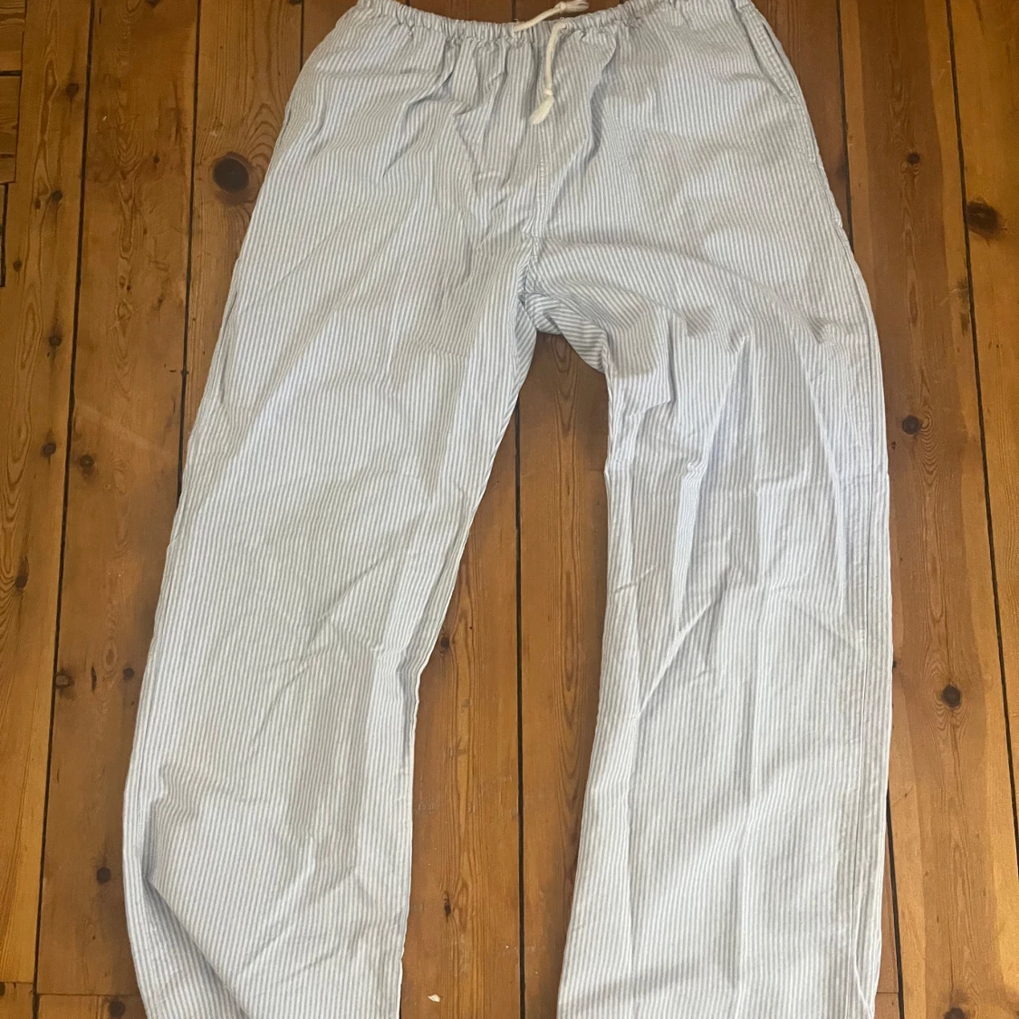 Randiga byxor från Brandy Melville - 91