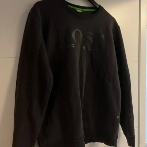 Hugo boss tröja - Bra skick