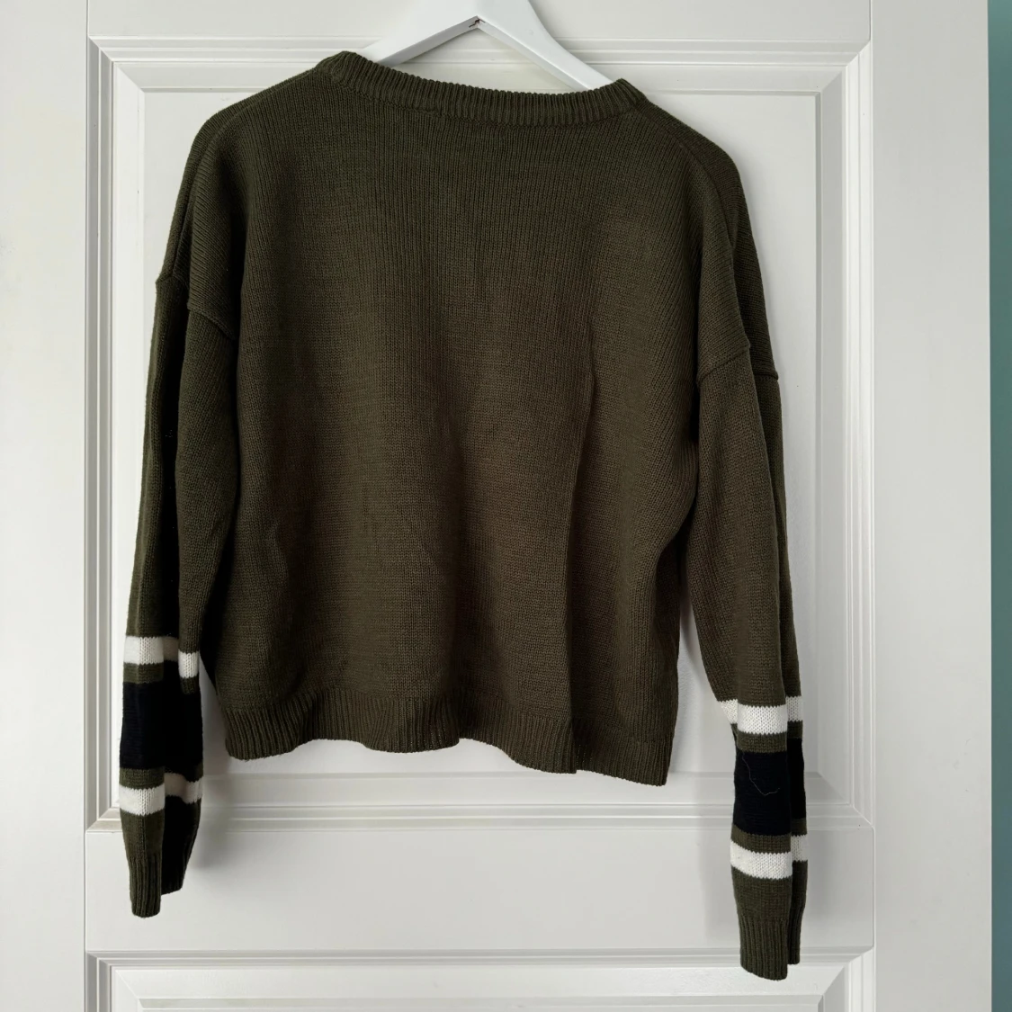 Stickad tröja 🐢 - 91