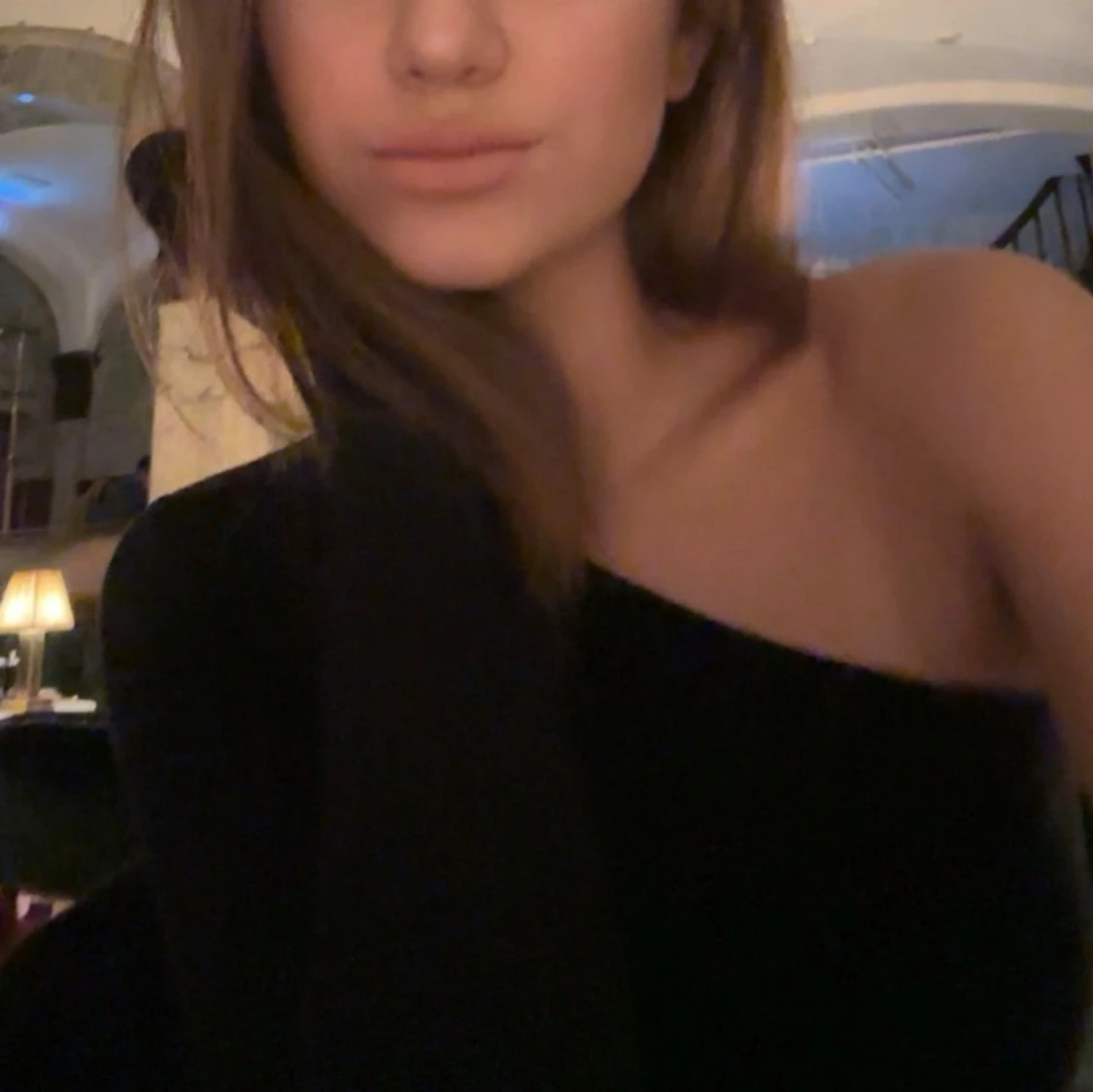 Svart oneshoulder topp - 2