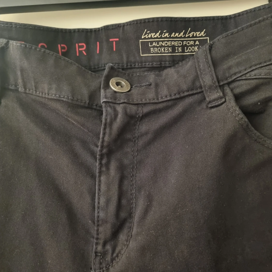 Svarta 3/4 byxor, typ jeans - 1