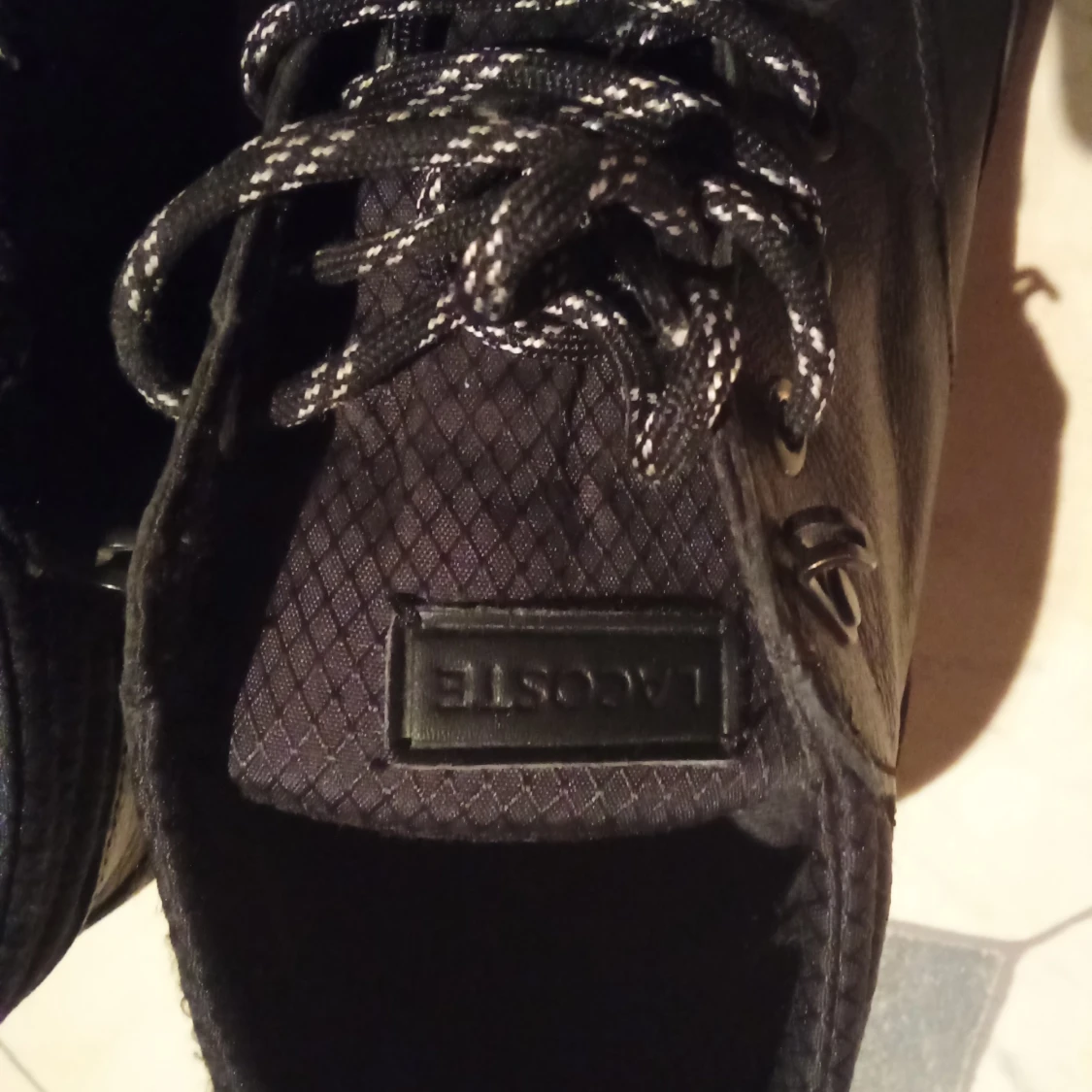 Svarta sneakers från Lacoste - 1