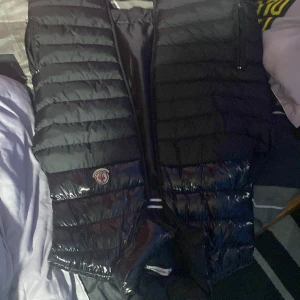 Moncler - Bra kvalitet 