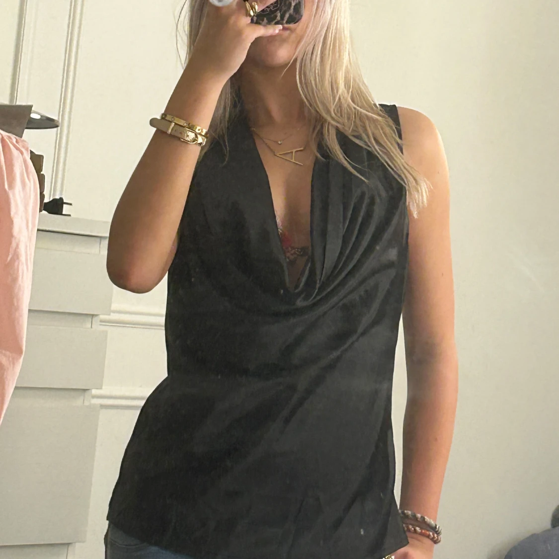 Svart ärmlös topp - 91