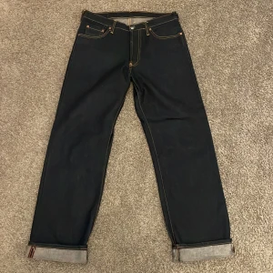 Evisu jeans  - Säljer mina nya andvänder 2 gånger evisu jeans för att jag har bytt stil Säljer billigare vid snabb 