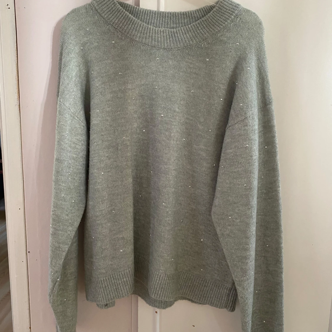 Fin stickade tröja från HM