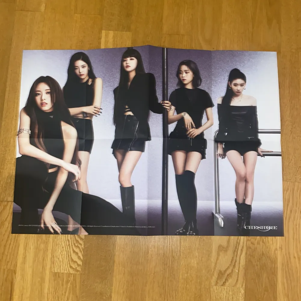 Itzy posters från cheshire och checkmate❤️1st för 20kr och alla 4 för 75kr. Övrigt.