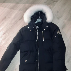 Oanvänd Mose Knuckles 3Q - Som titeln. Inköpt men för liten tyvärr och säljs därför. Large men den sitter mer som medium/large. 