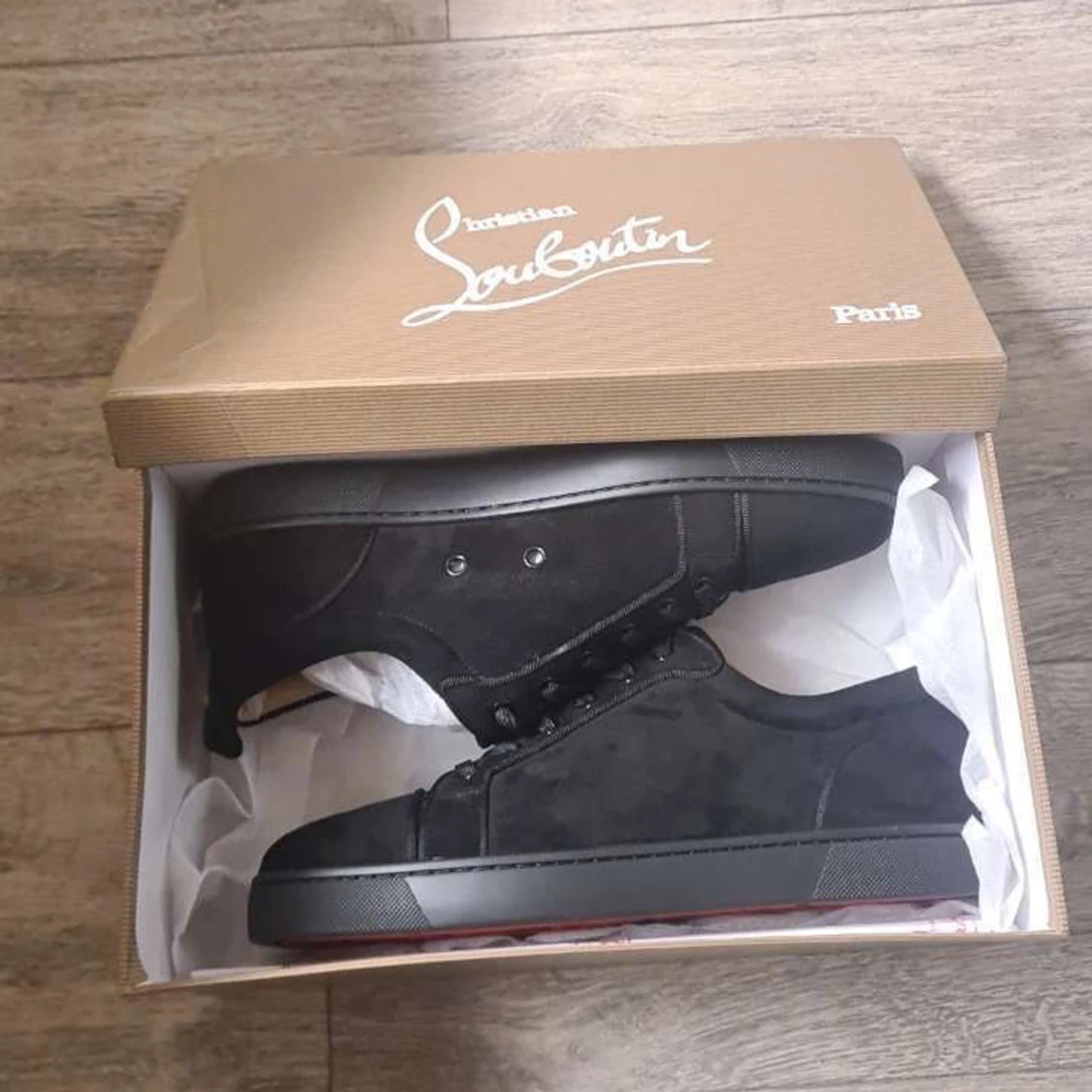 Christian Louboutin Paris - 91