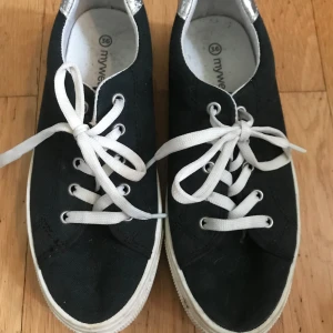 Black women trainers with thick white sole  - As good as new, size 36. Selling bc I only wear black.