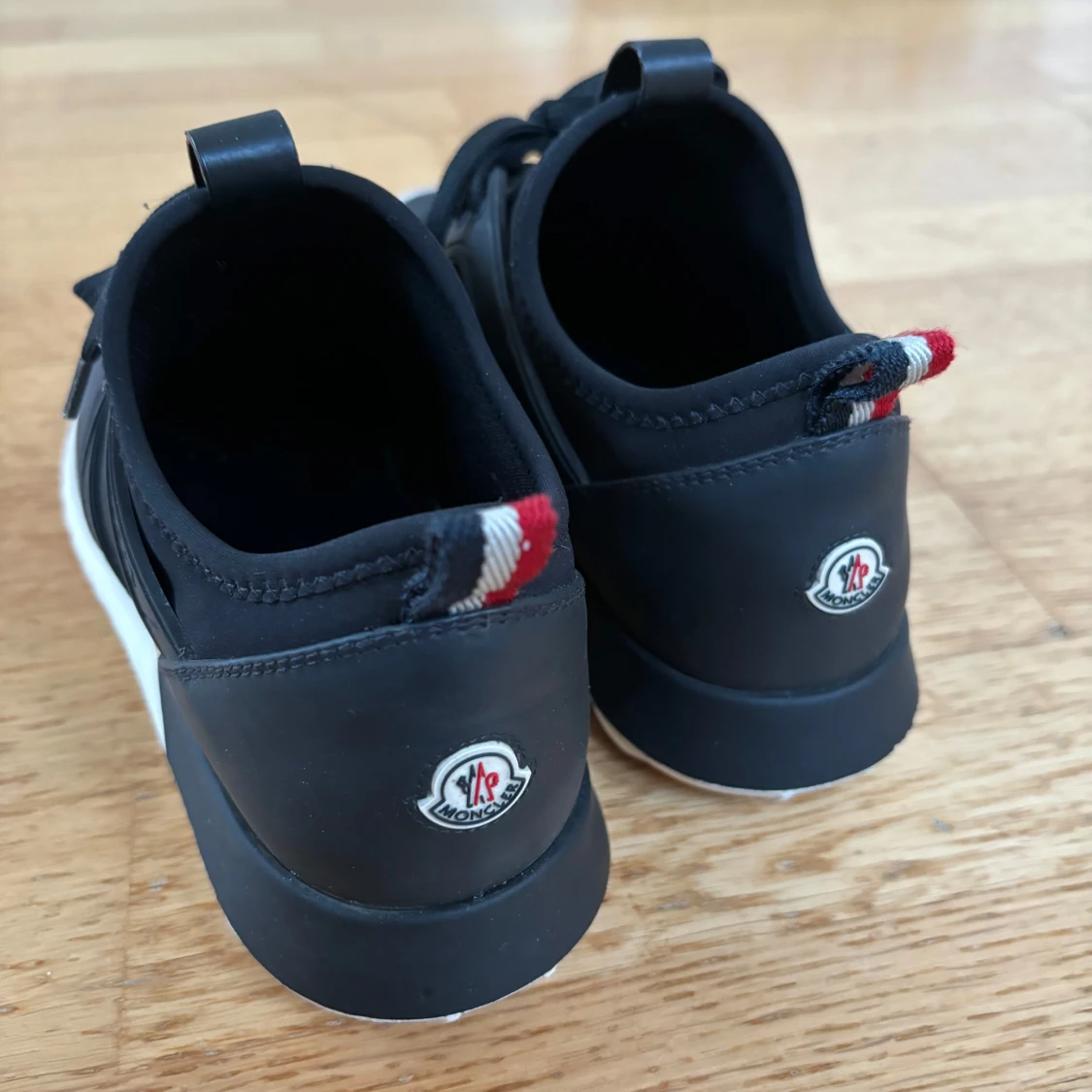 Moncler ”Emilia” sneakers 38,5 - 92