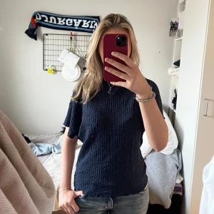 Fin topp - Jätte fin till både ex middag och skola