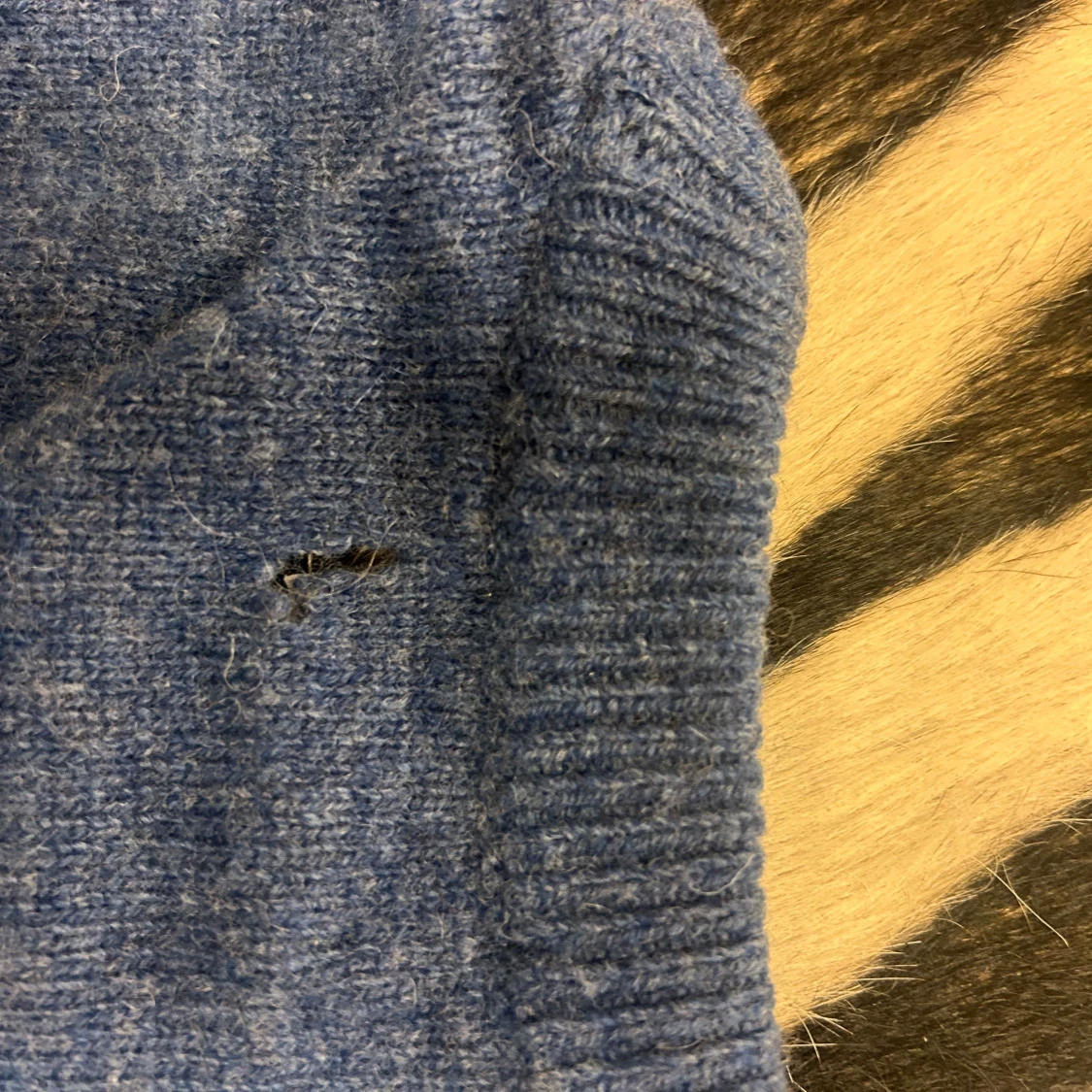 Blå stickad tröja från H&M - 92