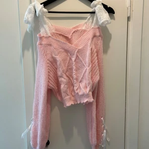 Söt tröja - Rosa stickad tröja från romwe Storlek M men passar S också  Bara testad 