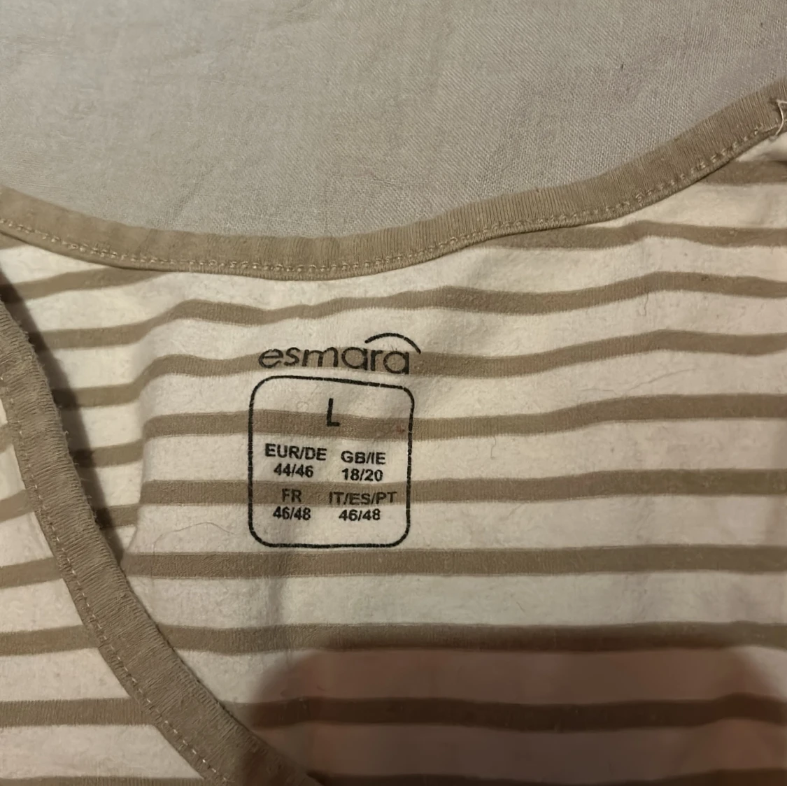 Randig t-shirt från Esmara - 91