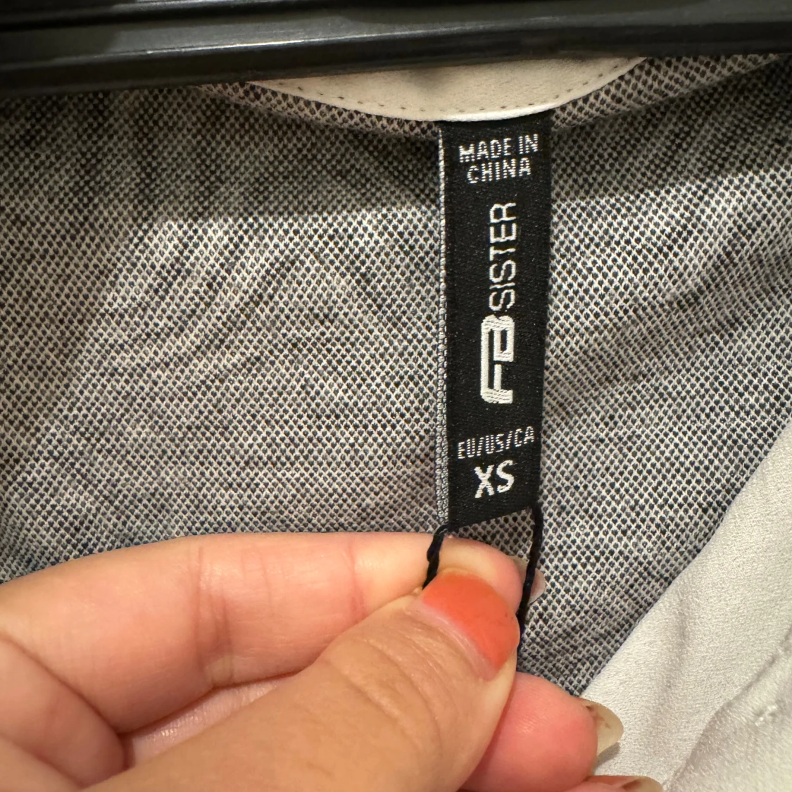 Svartvit mönstrad tröja från Sister - 91