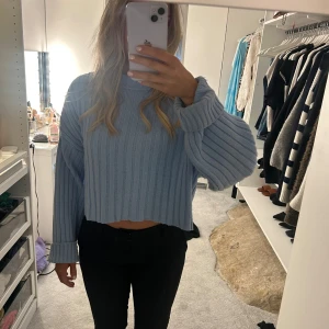 Stickad tröja - Säljer stickad tröja från madlady i strl Xs,fint skick💙