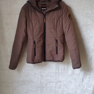 Ridjacka Jackson  - Jackson ridjacka i fint skick, använd sparsamt. 