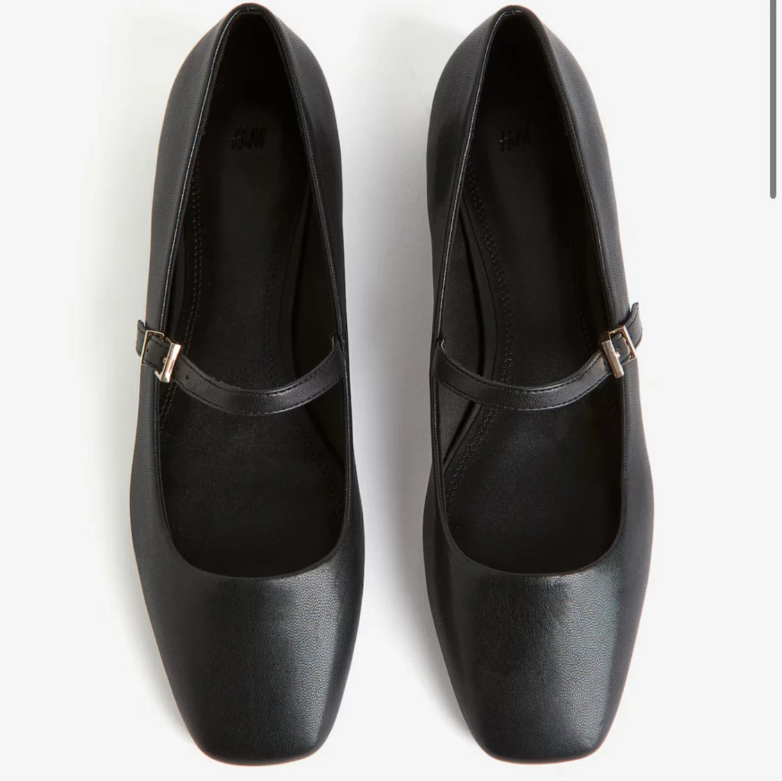 Ballerinaskor i Mary Jane-stil