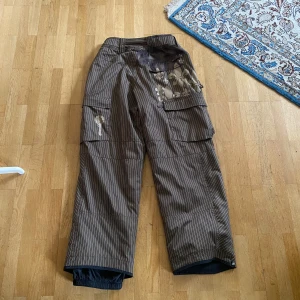 Rip curl Snowboard byxor - Skitfeta baggy snowboardbyxor från ripcurl i nyskick!