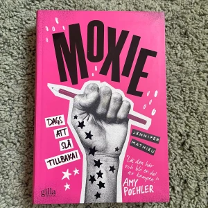 Moxie - Upplyftande och stark. Feministisk bok.