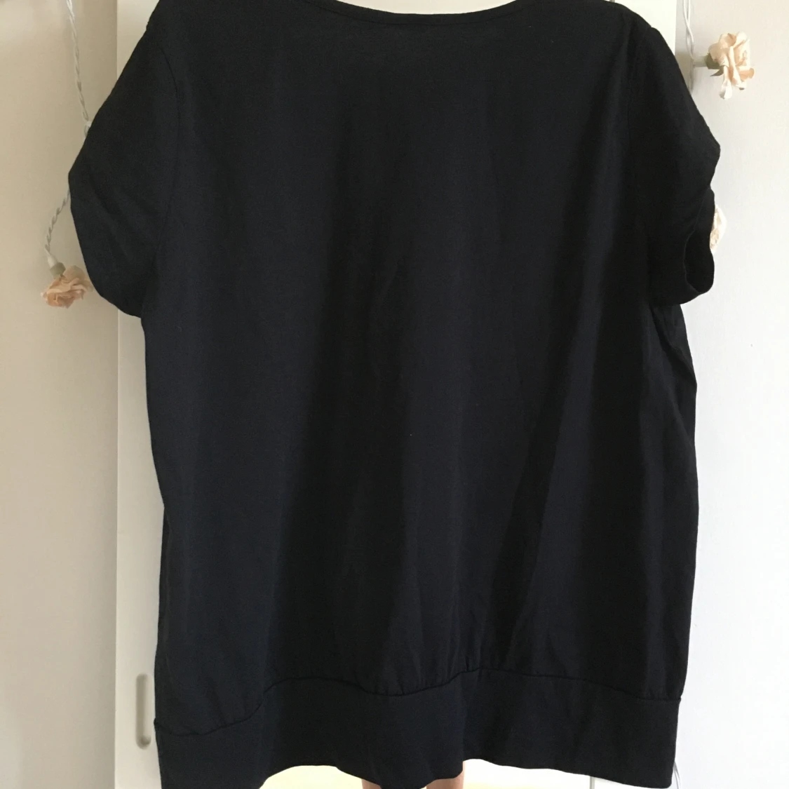 T-hirt med tryck på - 90