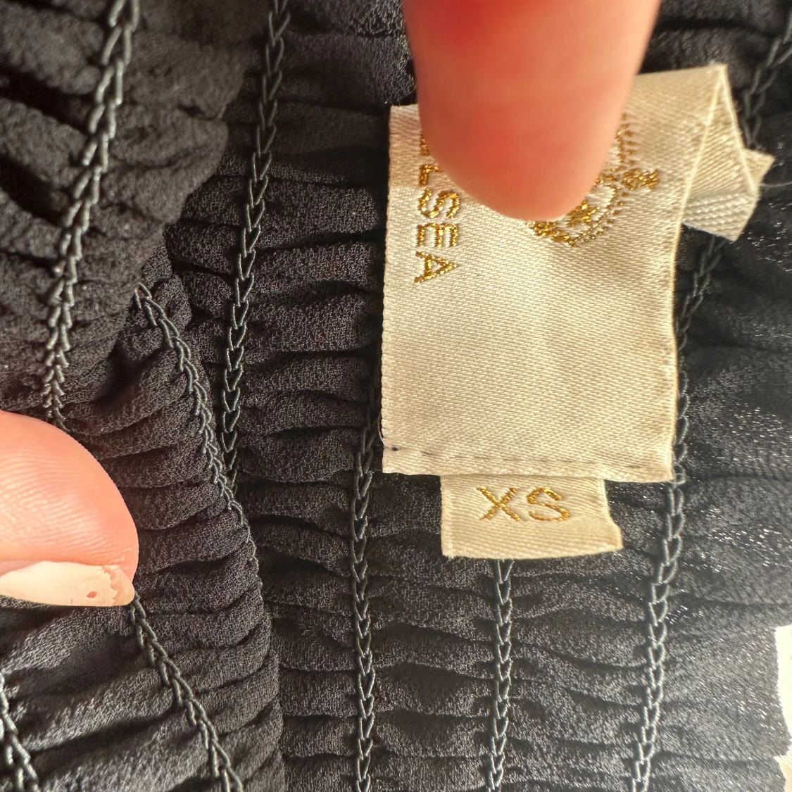 Svart fin volangkjol - 91