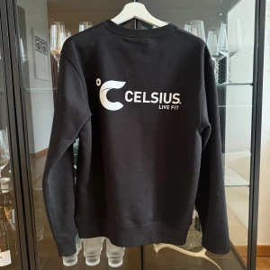 Celcius tröja - Celcius sweatshirt sweater, lite oversize 