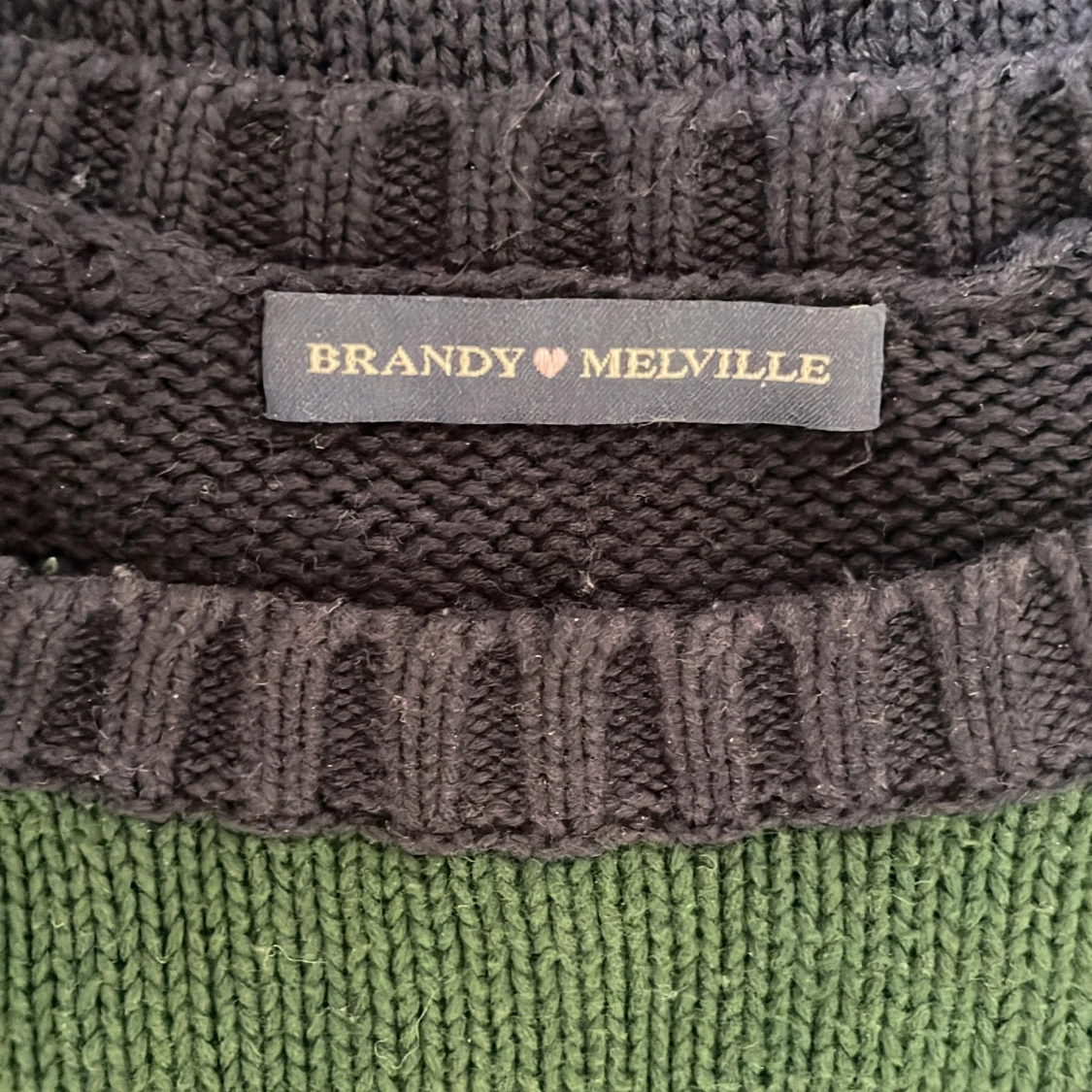 Randig stickad tröja från Brandy Melville - 92