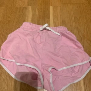 Pyjamas shorts - Säljer dessa pga att jag inte gillade demz