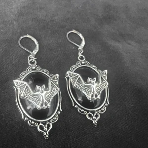 Gothic earrings - Elegant gothic earrings