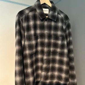 Overshirt - Grymt snyggt plagg som passar både som overshirt & sensommarjacka! 