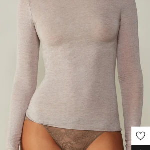 Intimissimi tröja - Intimissimitröja, skick 7/10 skriv för bilder
