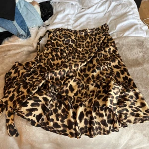 Leopard kjol - Kommer inte till användning 