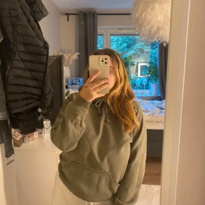 Grön bikbok hoodie - Hoodie ifrån bikbok💗