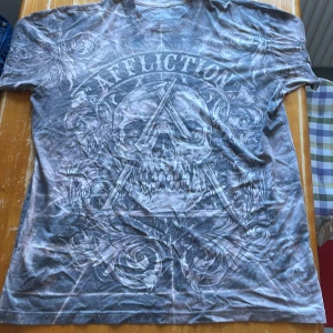 Affliction t-shirt - För fet