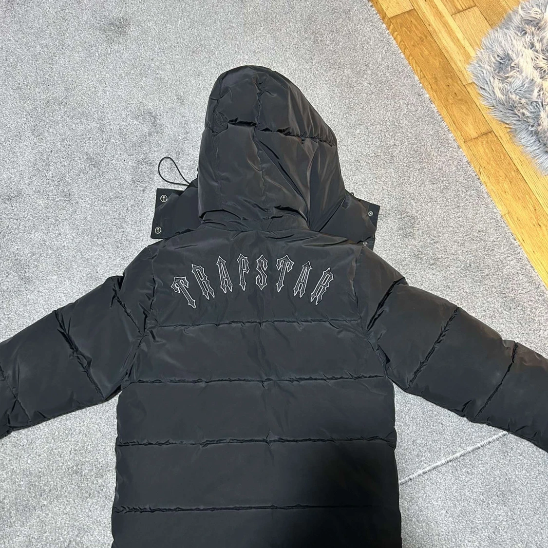 Svart pufferjacka från Trapstar - 1