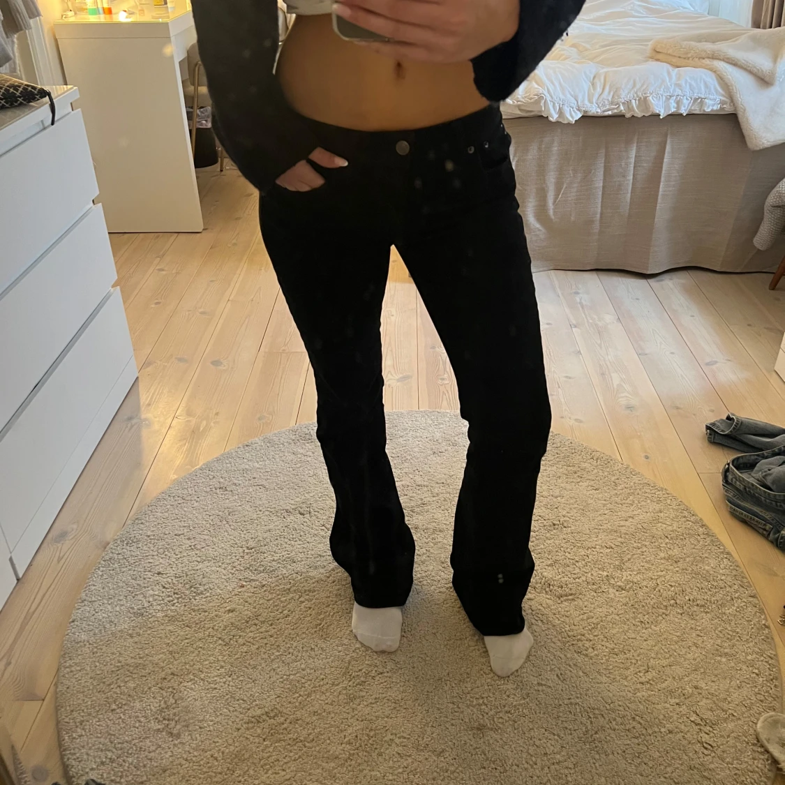 Svarta bootcut jeans - 1