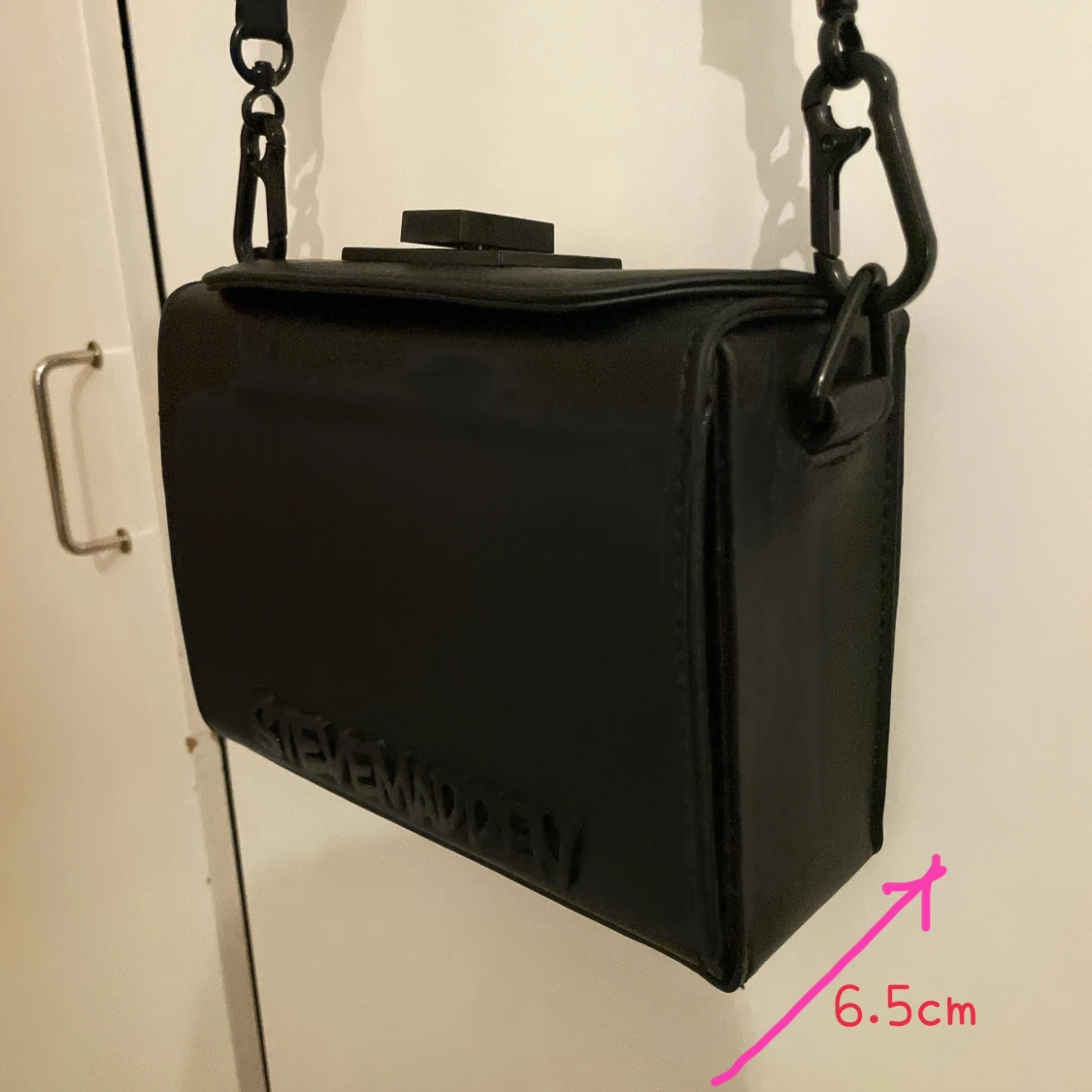 Svart axelväska från Steve Madden - 3