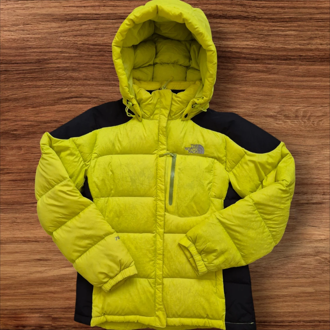 Gul dunjacka från The North Face size L neon green