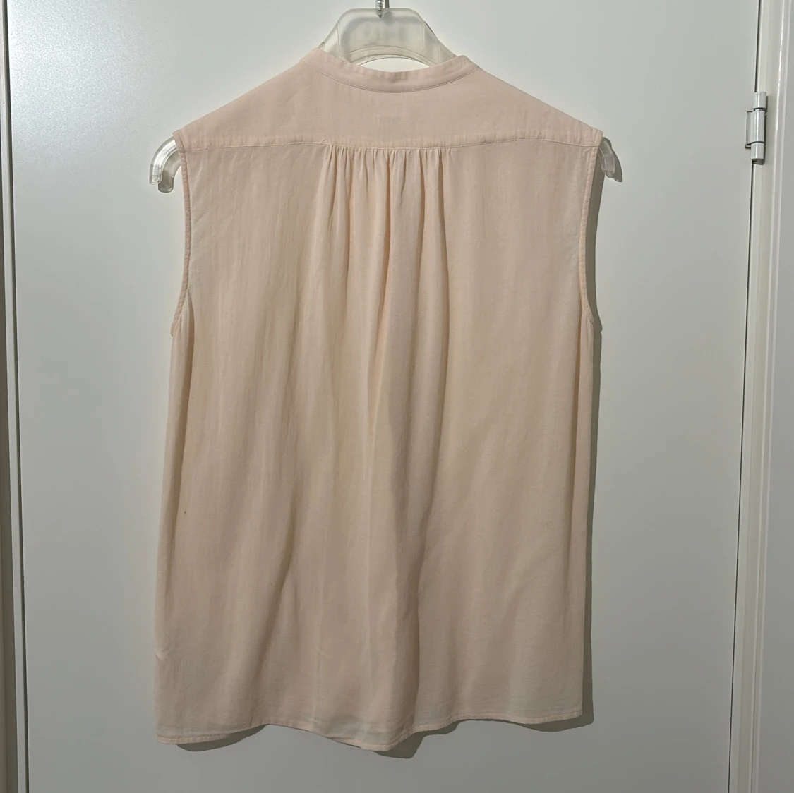 En aprikos färgad blus - 91