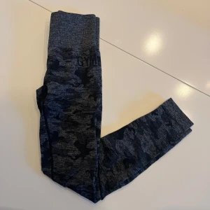 Gymshark camo seamless leggings  - Gymshark leggings i storlek S, mycket bra skick