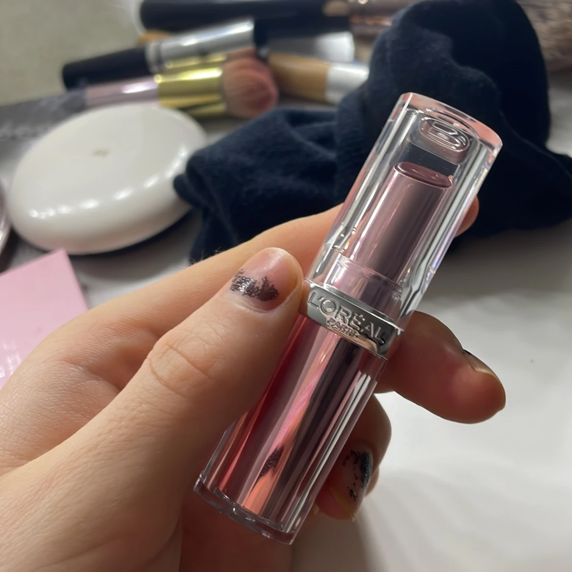 Rött läppstift från L'Oréal Paris - 90