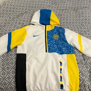 Inter Milan tracksuit  - Storlek M, väldigt sällsynt Inter milan tracksuit som inte går att få tag på idag 